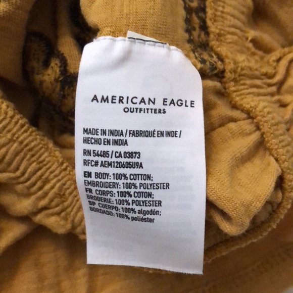 Boho embroidered cropped top in ochre from American Eagle Outfitters - Picture 5 of 9